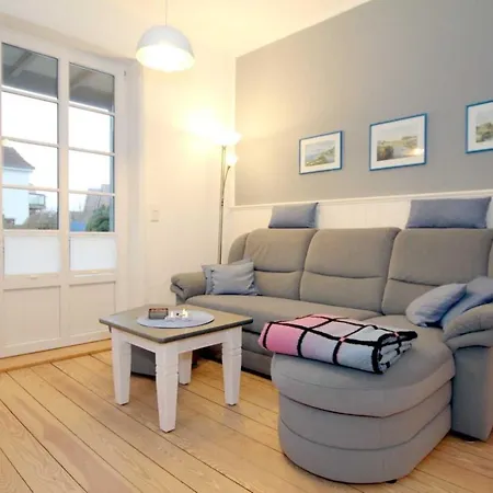 Apartment Badestra_e 94_ Whg_ 2_ Haus Am Wal *
